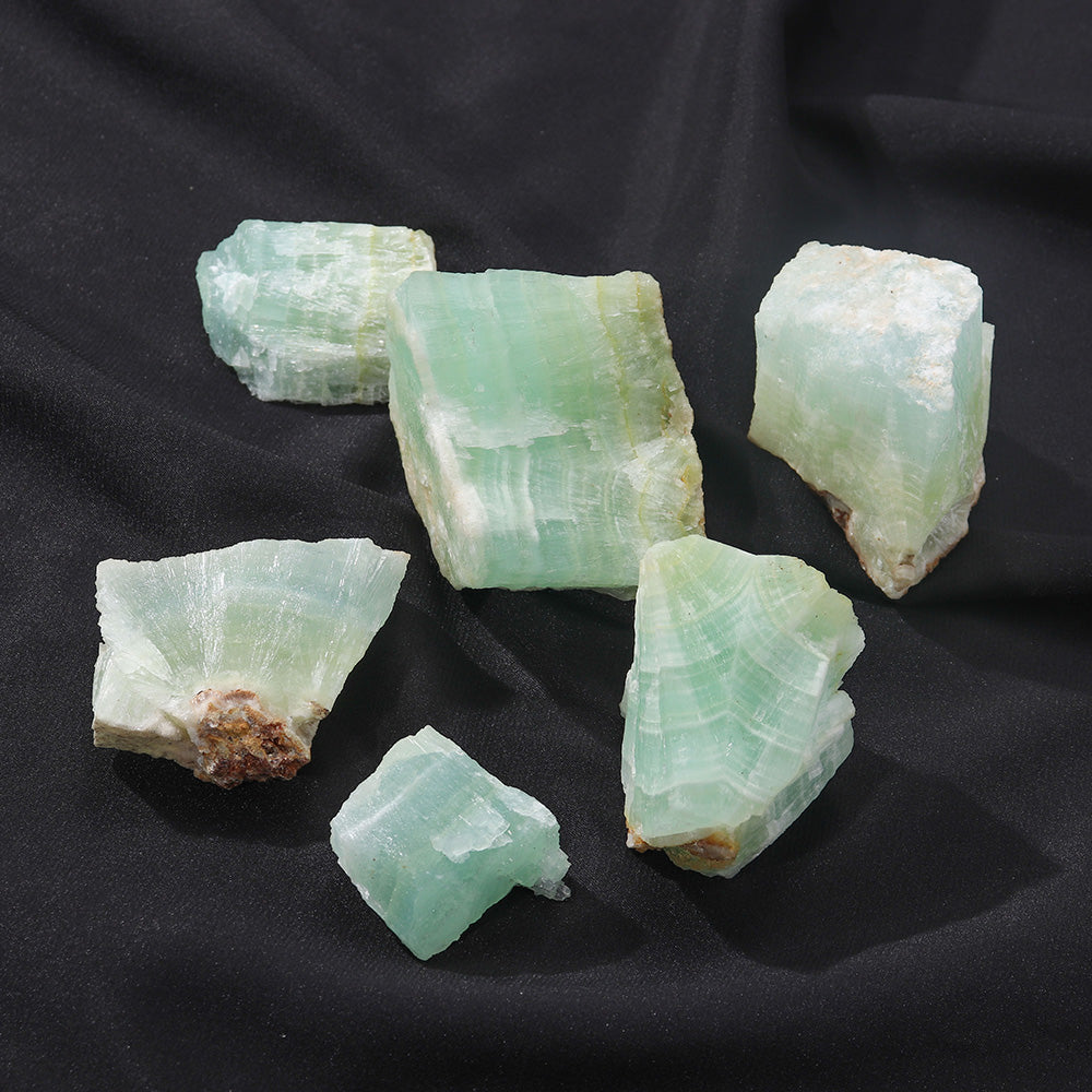 Calcita Verde Cristal Energético Bruto - Mandalay Shop